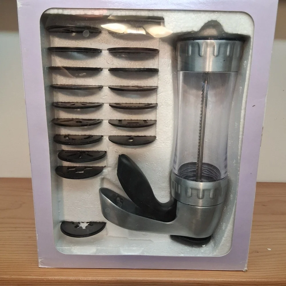 Wilton‎ Cookie Pro Ultra II Cookie Press Complete Set 19 Disks Spritz Cooky